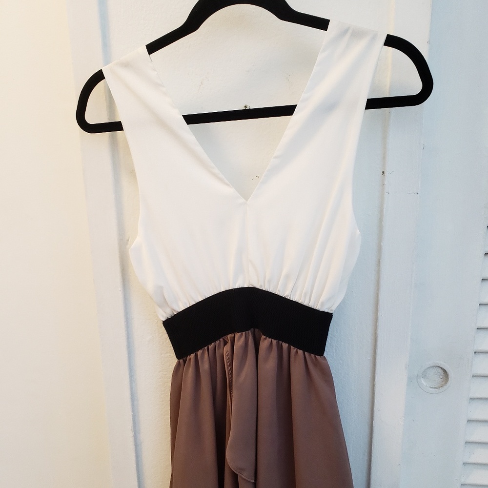 Dress - Picture 3 of 4